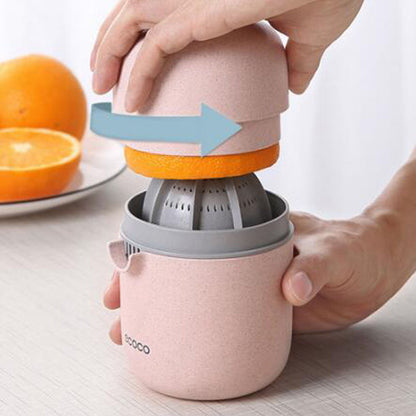 Manual juicer, small fruit juicer, portable pomegranate and orange juicer, hand-pressed lemon juicer